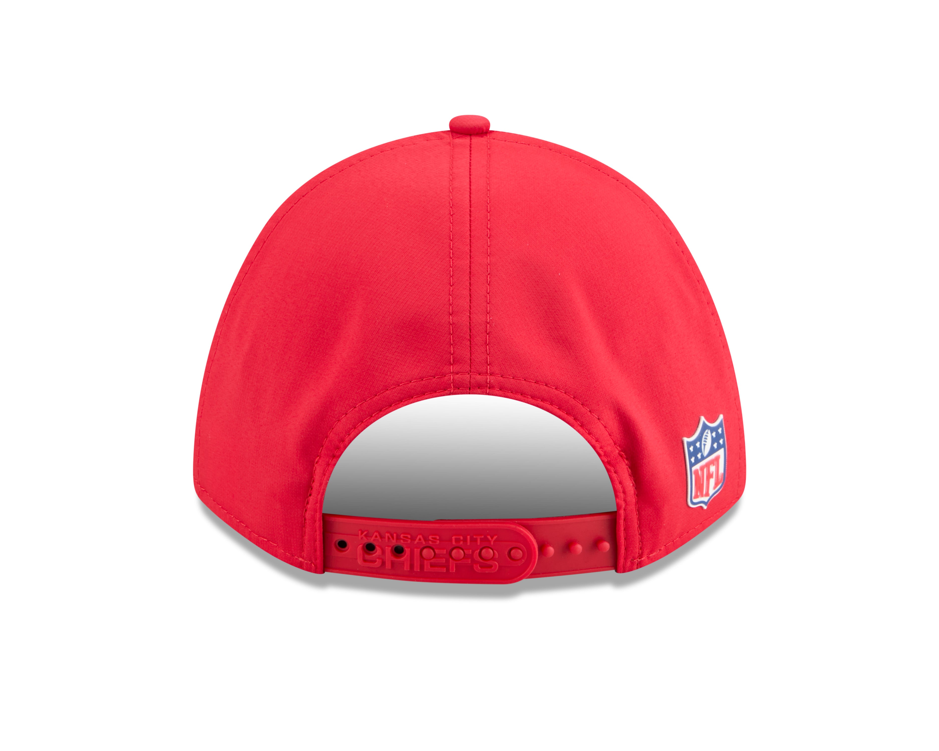 Kansas City Chiefs NFL New Era Men's Red 9Forty 2025 Sideline M-Crown Snapback