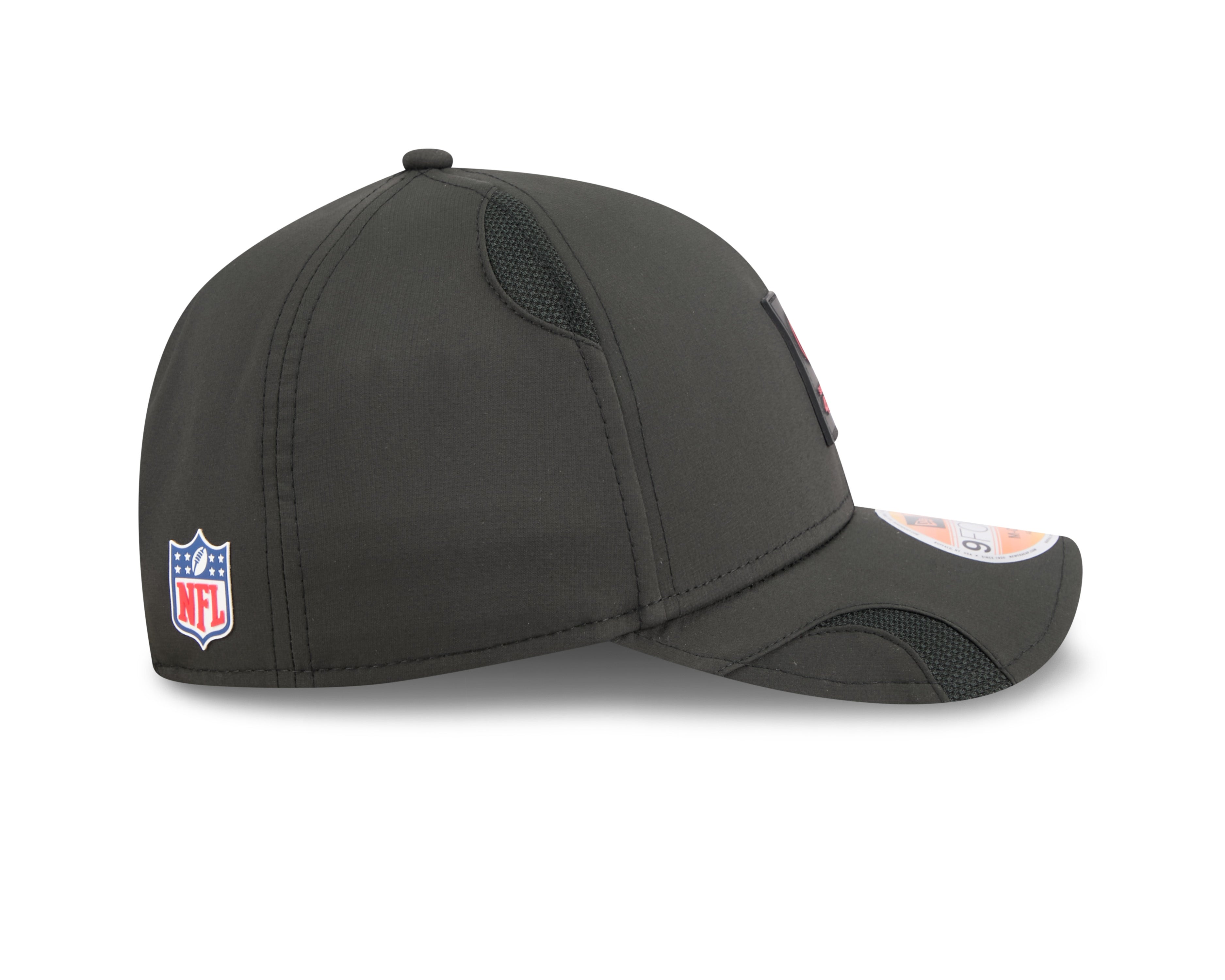 San Francisco 49ers NFL New Era Men's Black 9Forty 2025 Sideline M-Crown Snapback