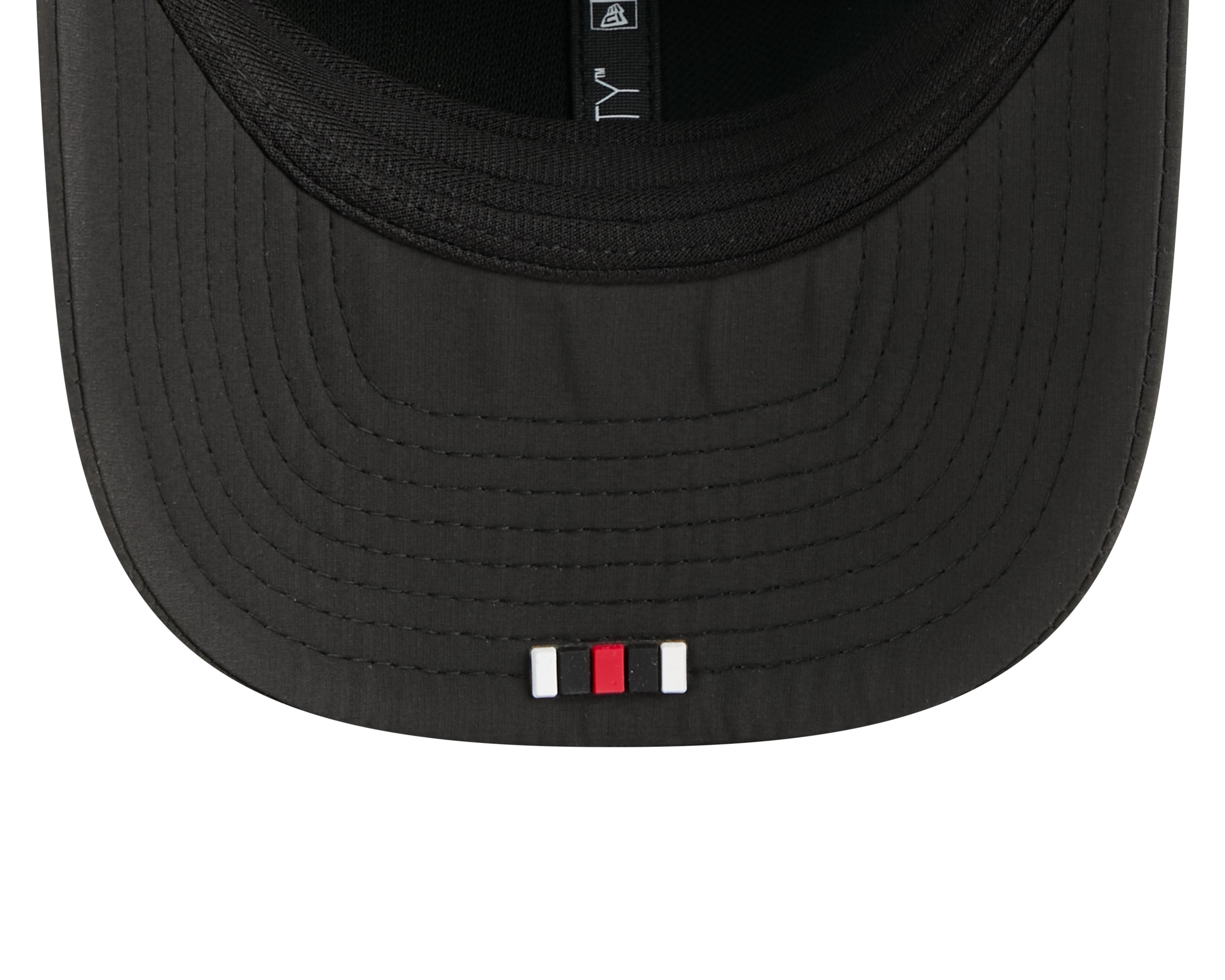 San Francisco 49ers NFL New Era Men's Black 9Seventy 2025 Sideline Hot Weather Trucker Snapback