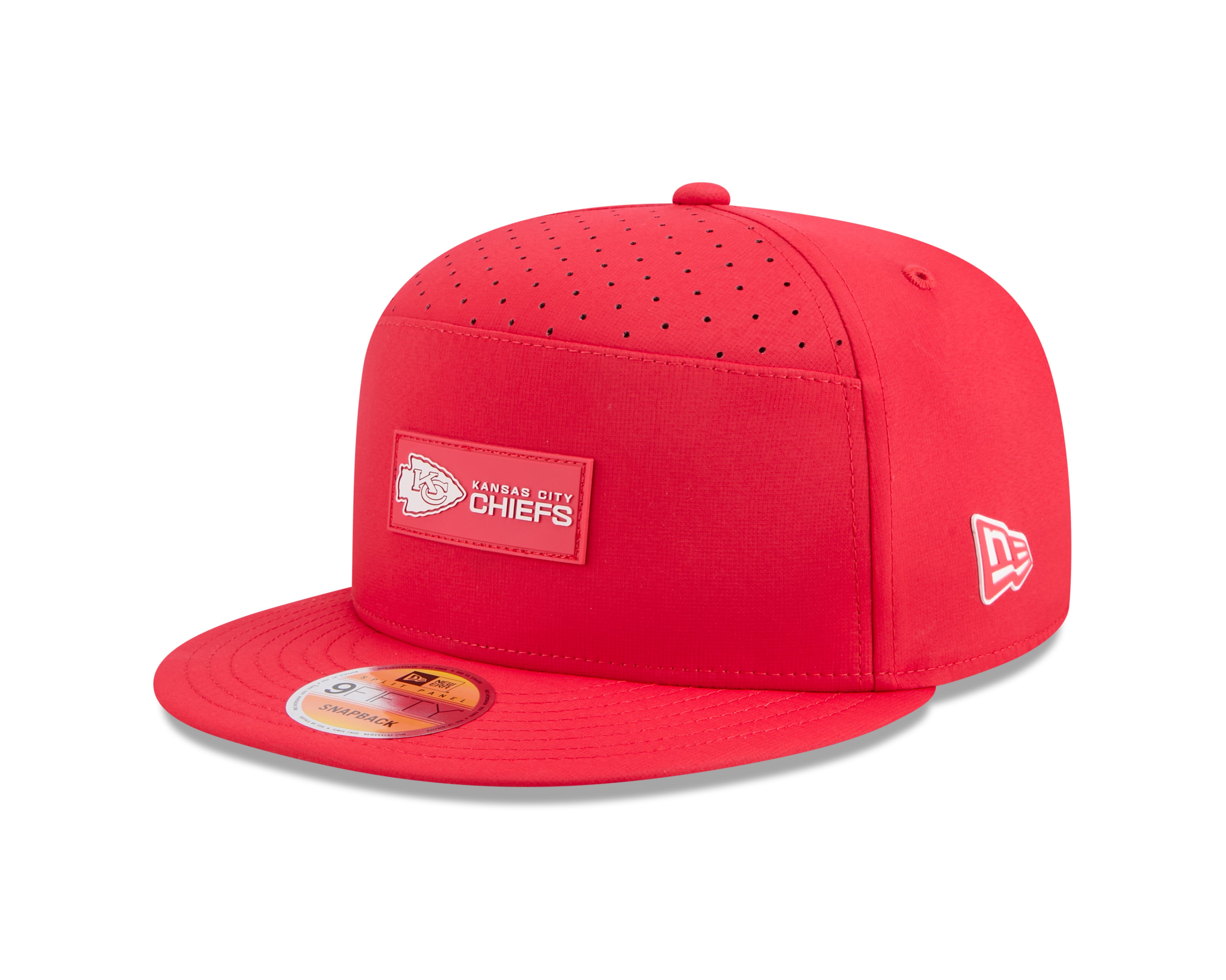 Casquette snapback rouge New Era 9Fifty 2025 Sideline Hot Weather pour homme des Chiefs de Kansas City, avec panneau fendu