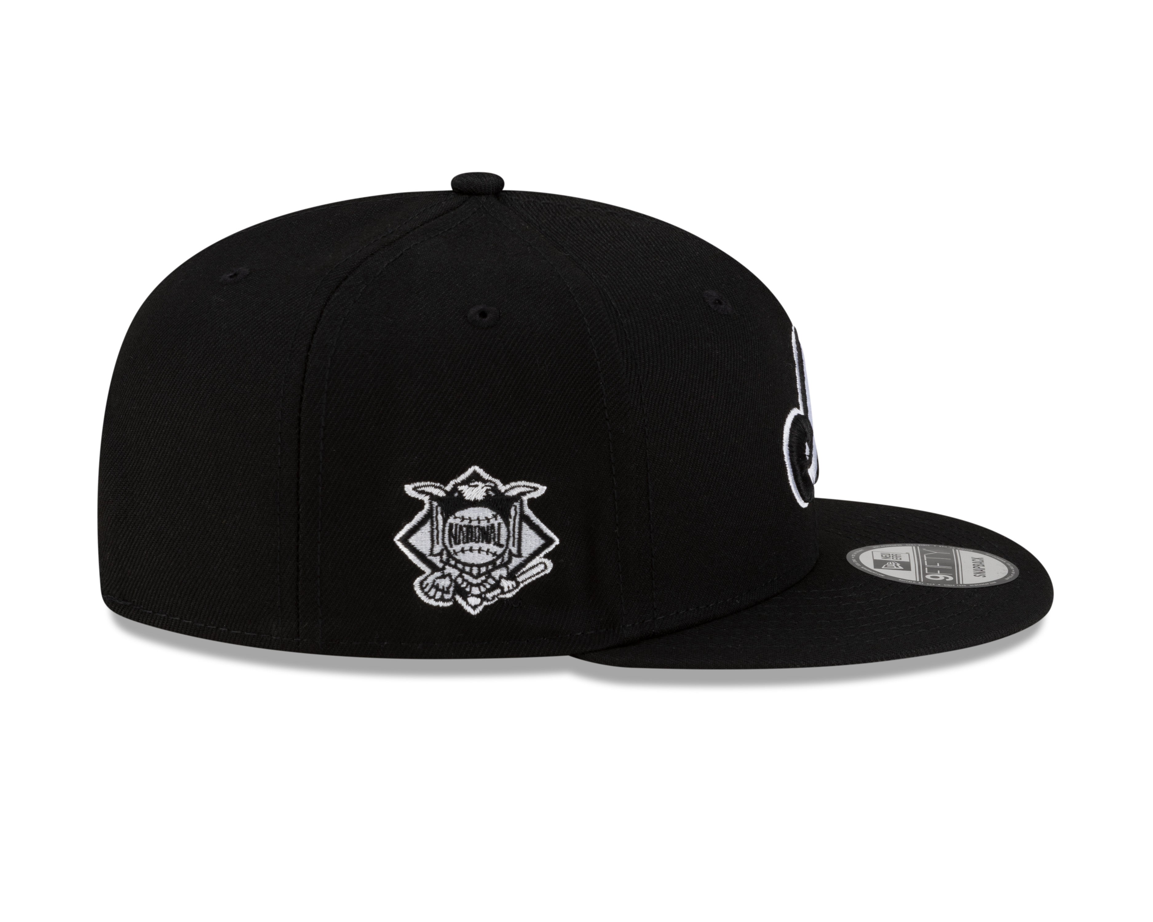 Montreal Expos MLB New Era Men's Black/White 9Fifty Cooperstown National League Patch Snapback