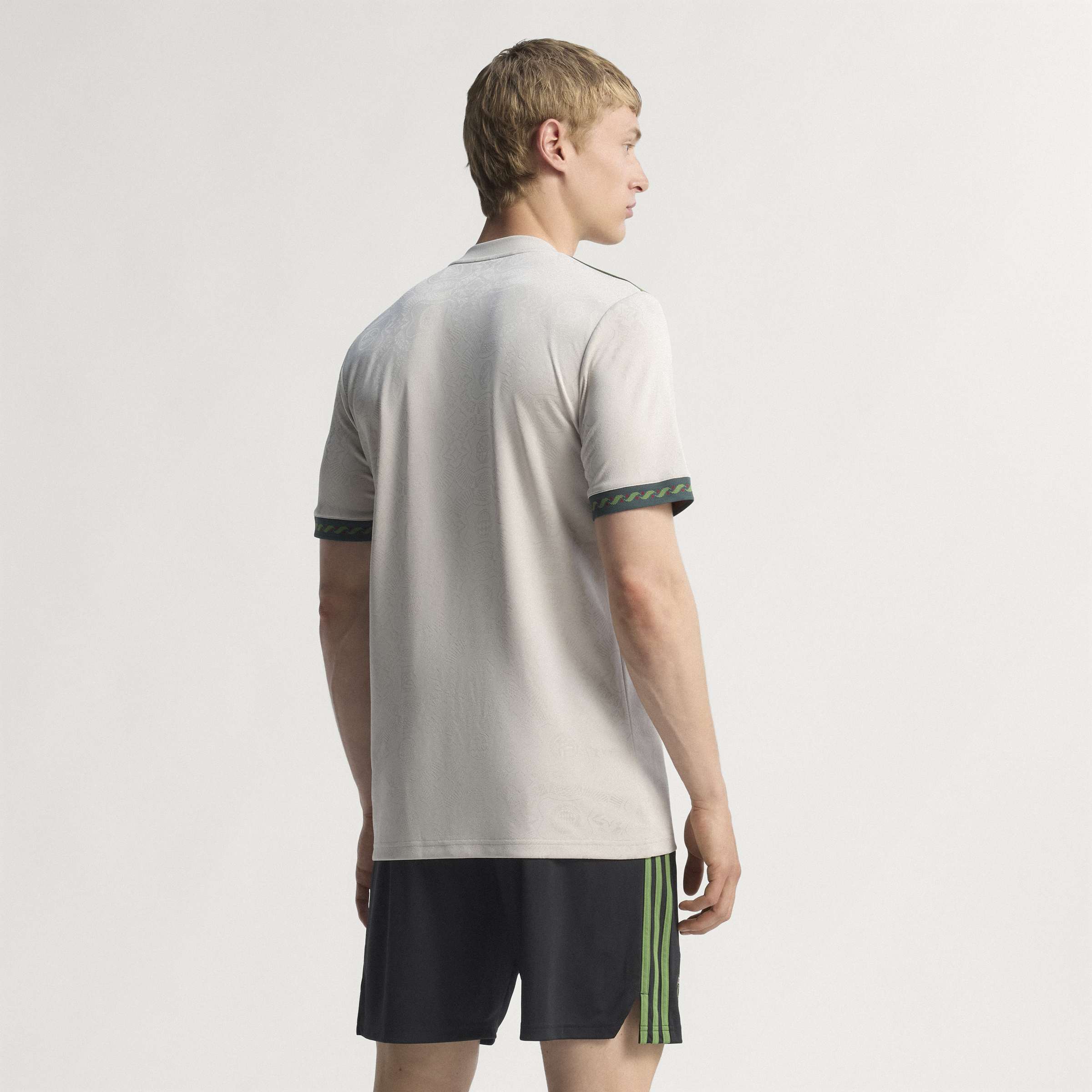 Bayern Munich Bundesliga Adidas Maillot réplique Wiesn 2025/26 beige pour homme