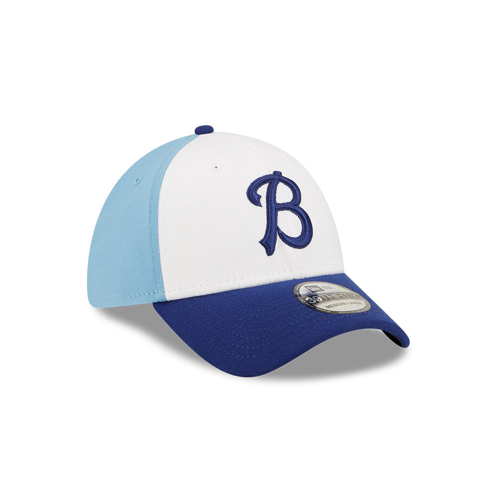 Casquette extensible Buffalo Bisons MiLB New Era pour homme, blanche/bleu marine, collection 39Thirty Alternate Authentic