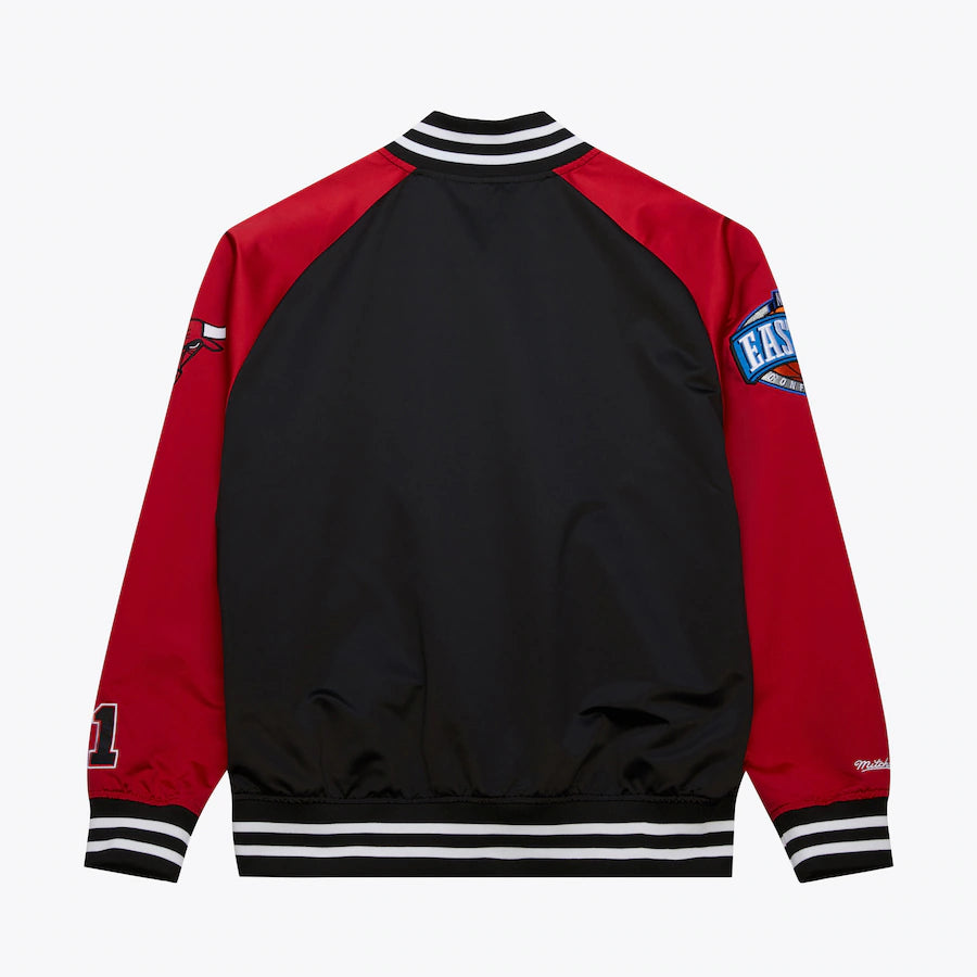 Veste en satin légère noire/rouge pour homme Dennis Rodman Chicago Bulls Mitchell & Ness