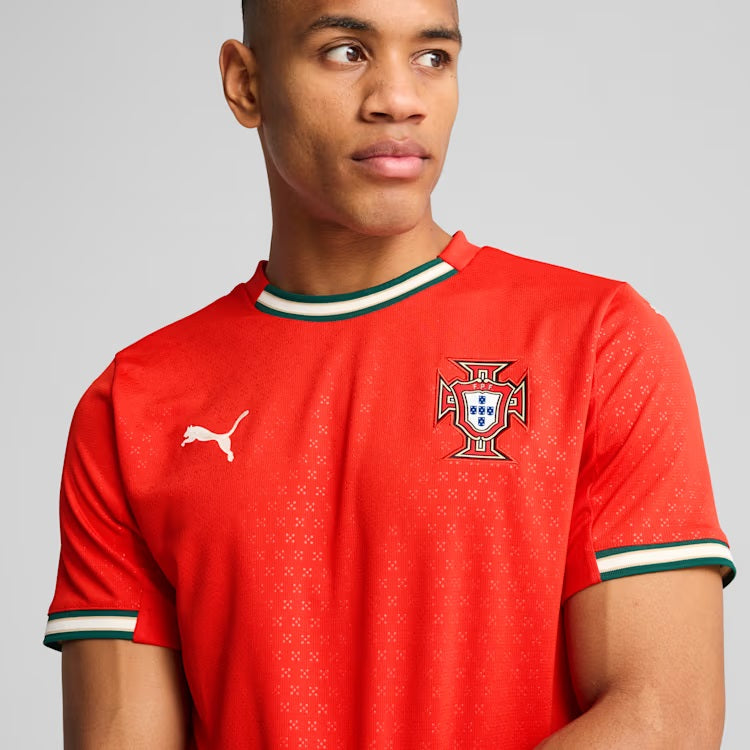 Maillot réplique rouge FIFA Puma pour homme de l'équipe nationale du Portugal 2024/25