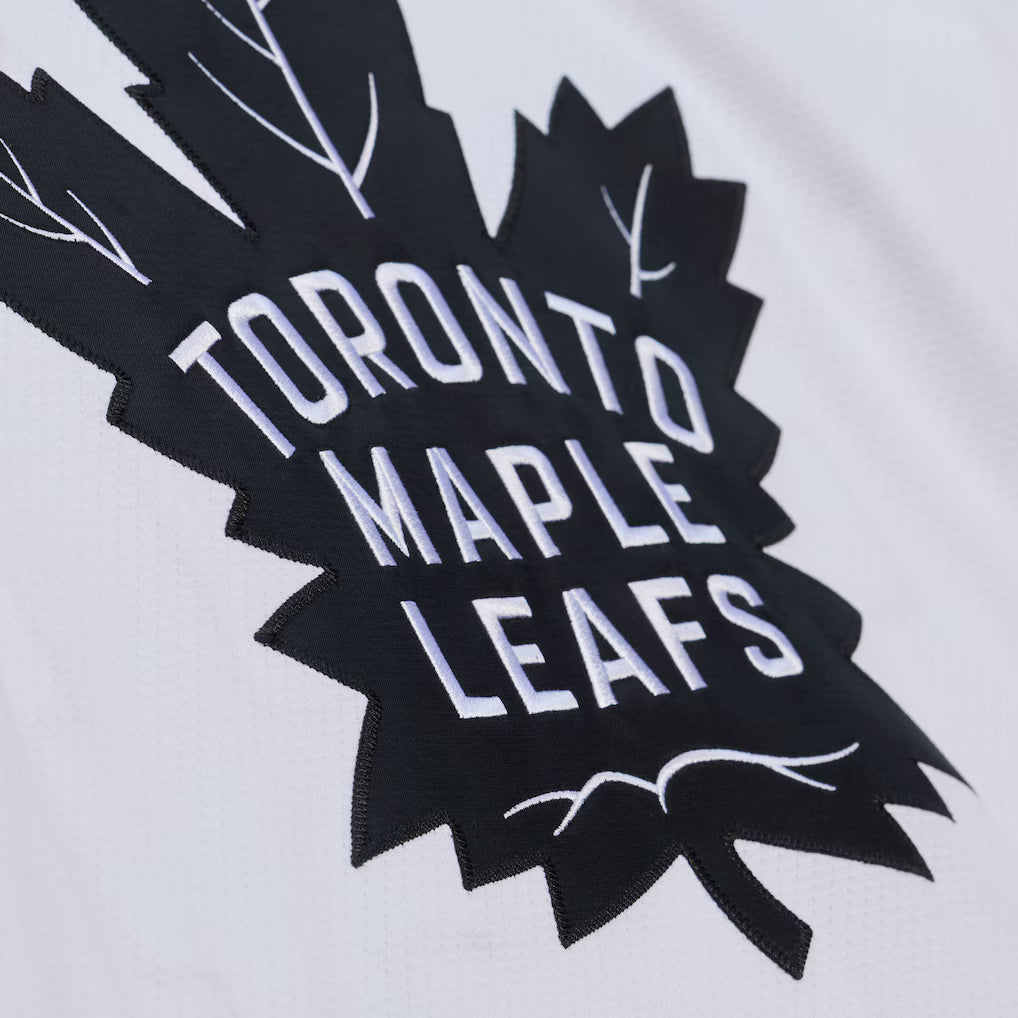 Maillot authentique Auston Matthews Toronto Maple Leafs LNH Mitchell & Ness pour homme blanc et noir 2019 All-Star Power Play