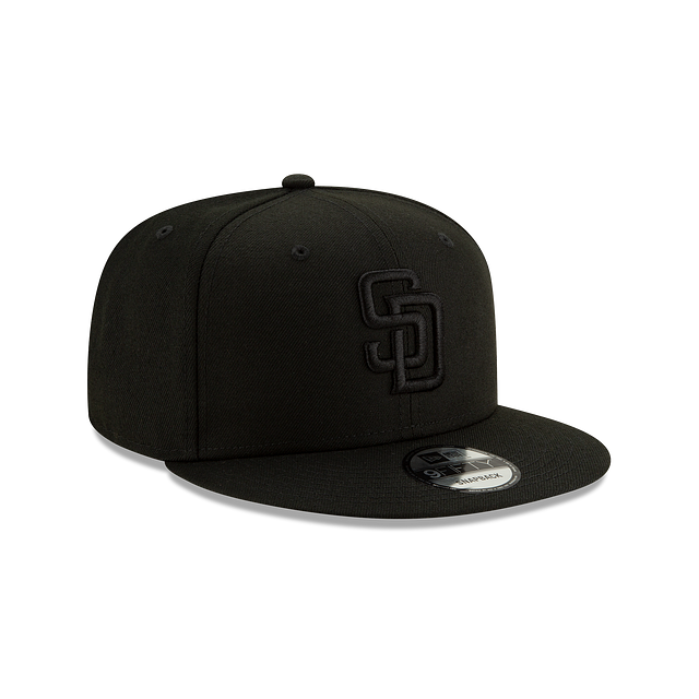 San Diego Padres MLB New Era Noir sur noir 9Fifty Basic Snapback pour hommes