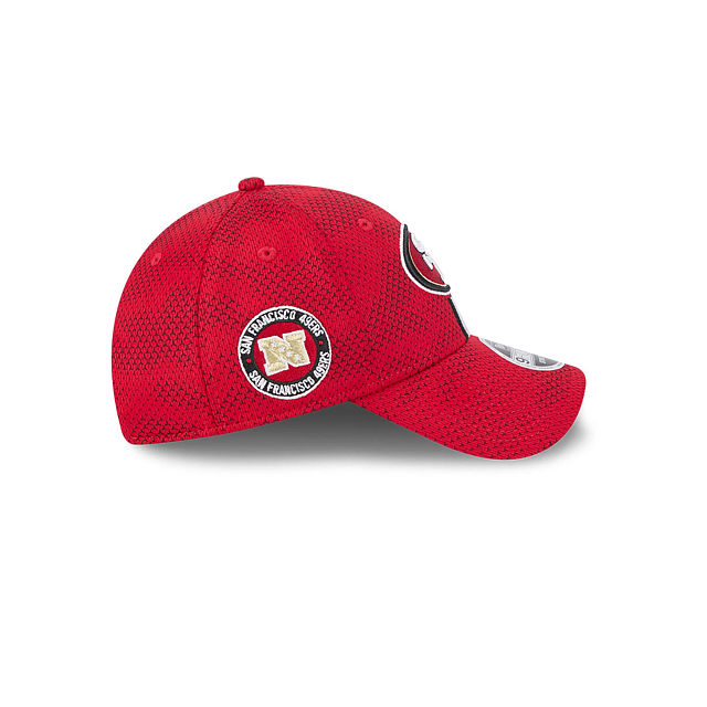 Casquette Snapback extensible 9Forty 2024 Sideline rouge pour homme des 49ers de San Francisco NFL New Era