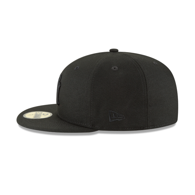 Casquette ajustée basique 59Fifty MLB New Era pour homme, noir sur noir, des Yankees de New York