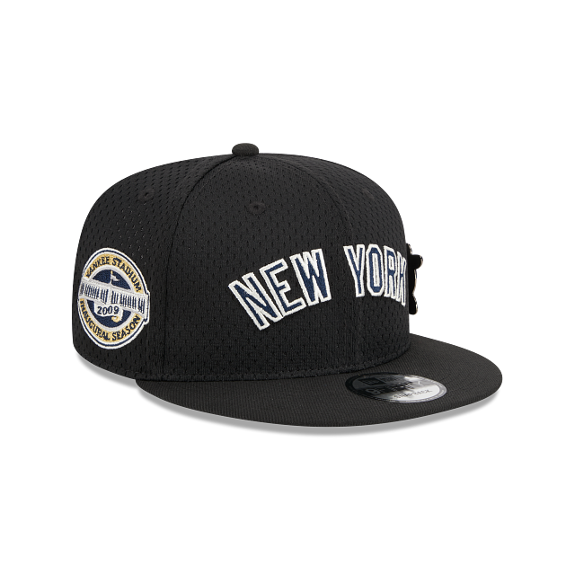 New York Yankees MLB New Era Men's Black 9Fifty 2009 Inaugural Season Post Up Pin Snapback