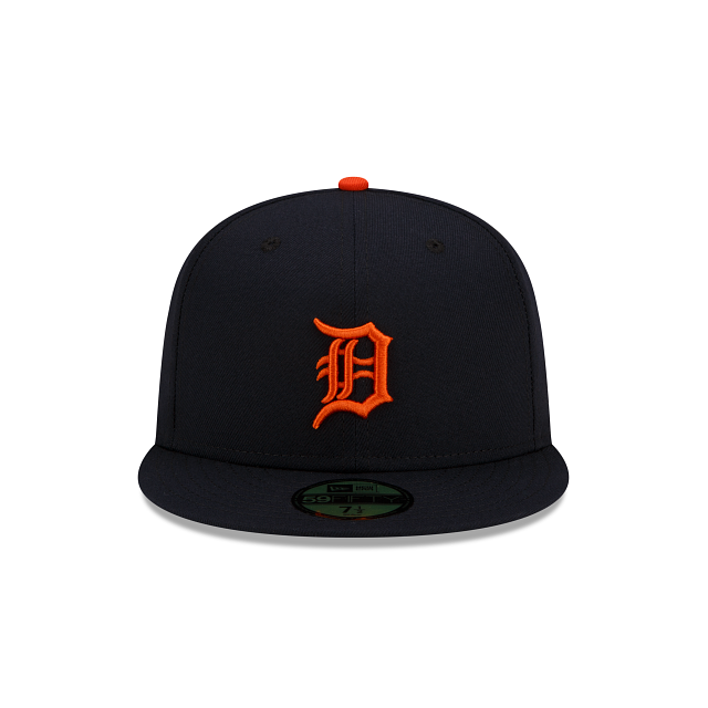 Casquette ajustée MLB New Era 59Fifty Authentic Collection Road 2022 pour jeunes des Detroit Tigers