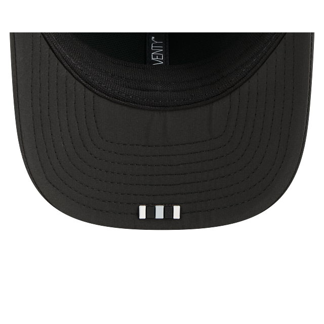 Casquette trucker New Era 9Seventy 2025 Sideline pour homme, noire, Las Vegas Raiders NFL, modèle 9Seventy 2025, idéale pour les temps chauds.