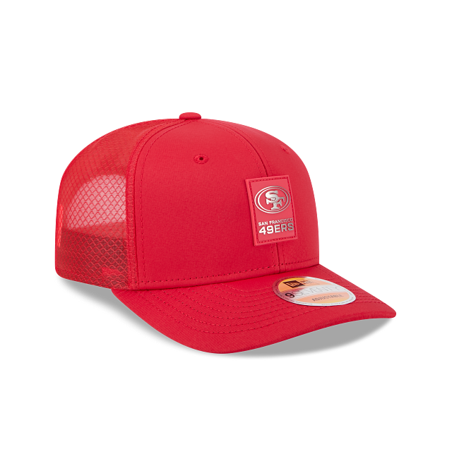 Casquette trucker New Era 9Seventy 2025 Sideline pour homme, rouge, San Francisco 49ers NFL, idéale pour les journées chaudes.