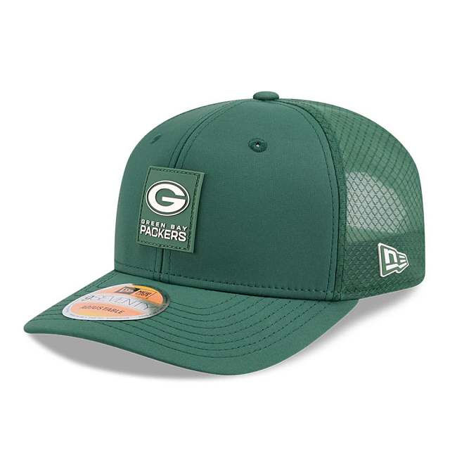 Green Bay Packers NFL New Era Men's Green 9Seventy 2025 Sideline Hot Weather Trucker Snapback