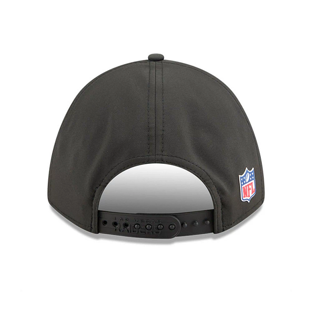 Las Vegas Raiders NFL New Era Men's Black 9Forty 2025 Sideline M-Crown Snapback