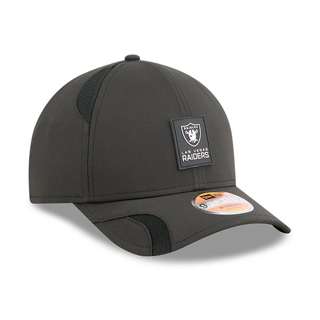 Las Vegas Raiders NFL New Era Men's Black 9Forty 2025 Sideline M-Crown Snapback