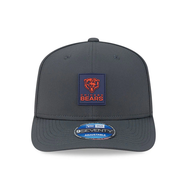 Chicago Bears NFL New Era Men's Charcoal 9Seventy 2025 Sideline Stretch Snapback