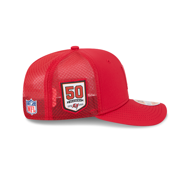 Tampa Bay Buccaneers NFL New Era Men's Red 9Seventy 2025 Sideline Hot Weather Trucker Snapback