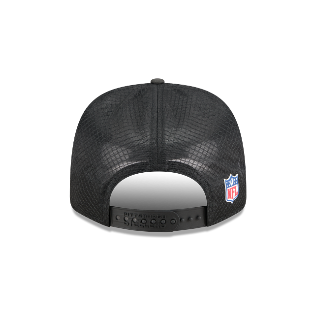 Pittsburgh Steelers NFL New Era Men's Charcoal 9Seventy 2025 Sideline Hot Weather Trucker Snapback