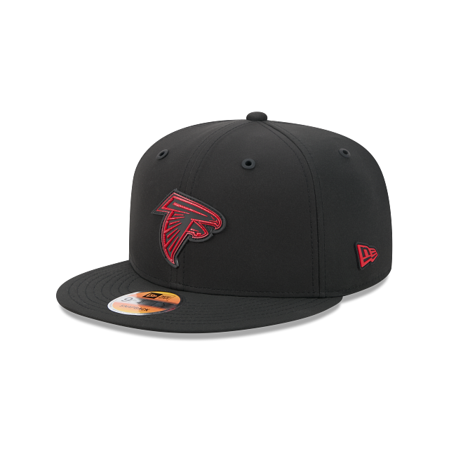 Atlanta Falcons NFL New Era Men's Black 9Fifty 2026 Sideline Snapback Hat