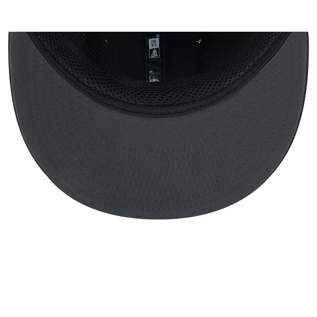 Atlanta Falcons NFL New Era Men's Black 9Fifty 2026 Sideline Snapback Hat