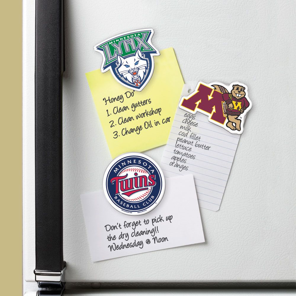 Montreal Canadiens NHL WinCraft Team Logo Acrylic Carded Magnet