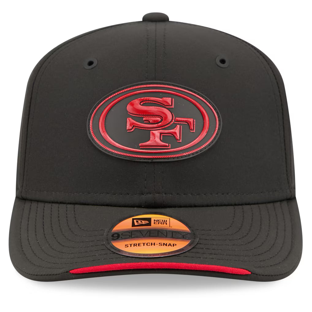 San Francisco 49ers NFL New Era Men's Black 9Seventy 2026 Sideline Stretch Snapback