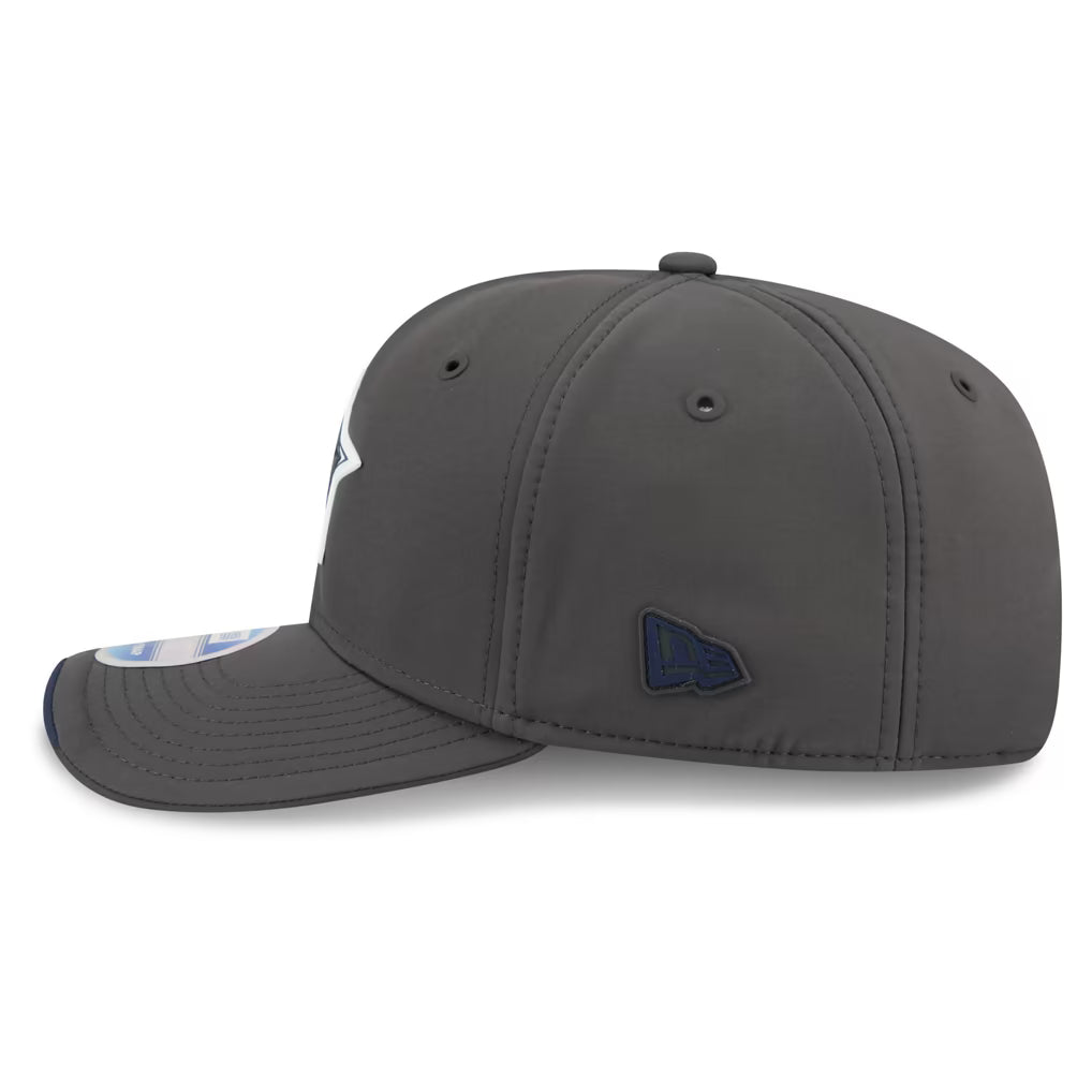 Dallas Cowboys NFL New Era Men's Charcoal 9Seventy 2026 Sideline Cold Weather Stretch Snapback