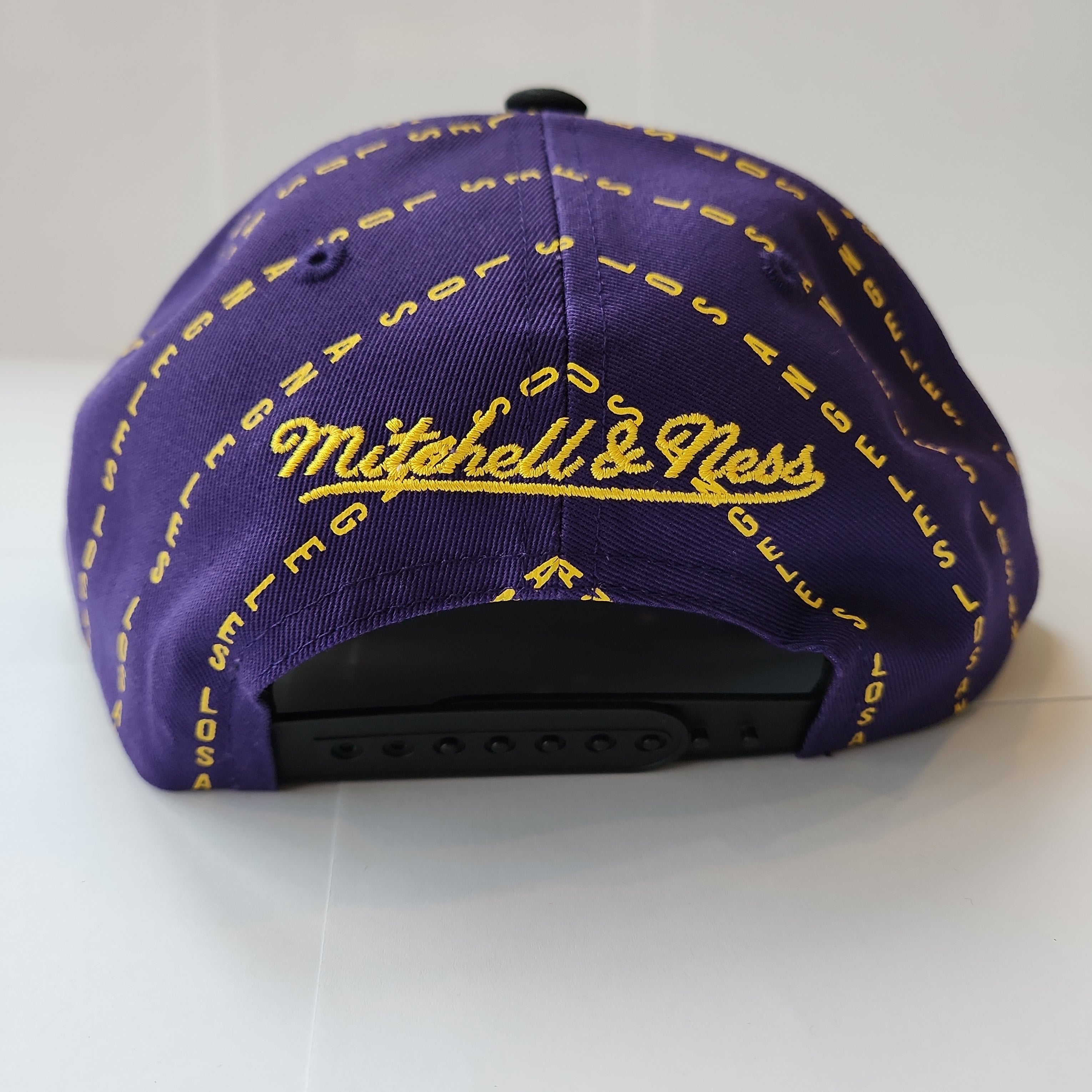 Los Angeles Lakers NBA Mitchell & Ness Snapback violet City à fines rayures pour hommes