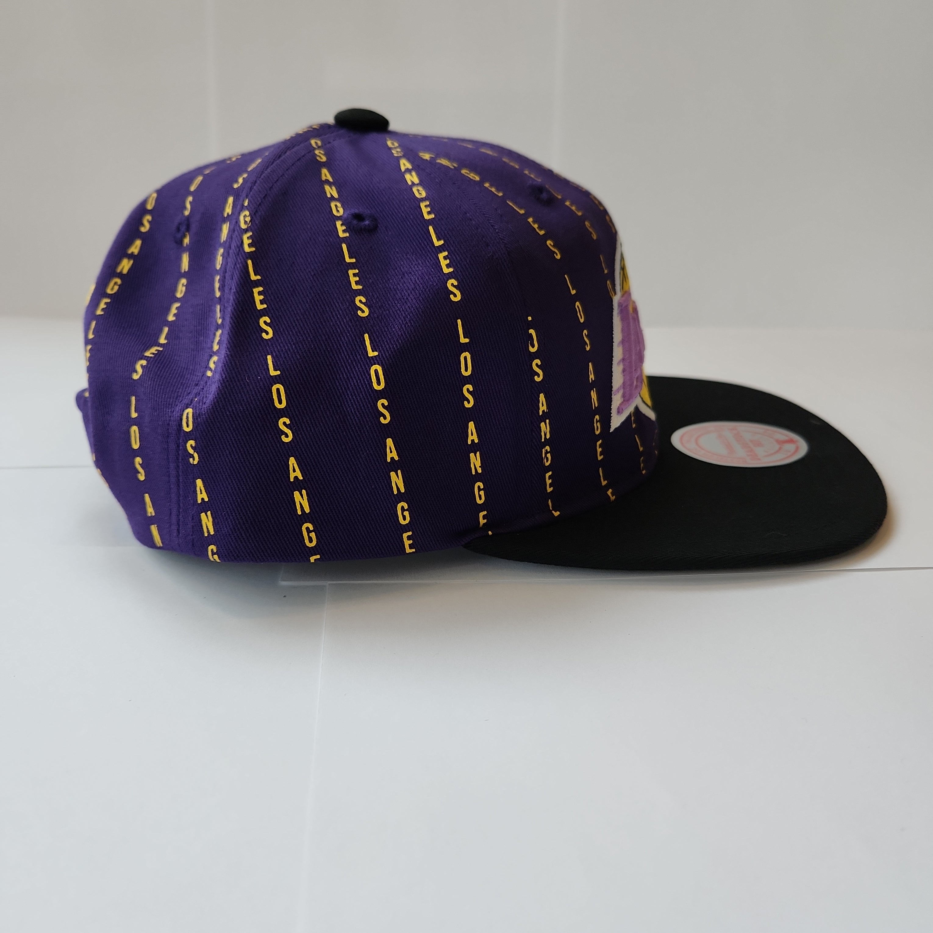 Los Angeles Lakers NBA Mitchell & Ness Snapback violet City à fines rayures pour hommes