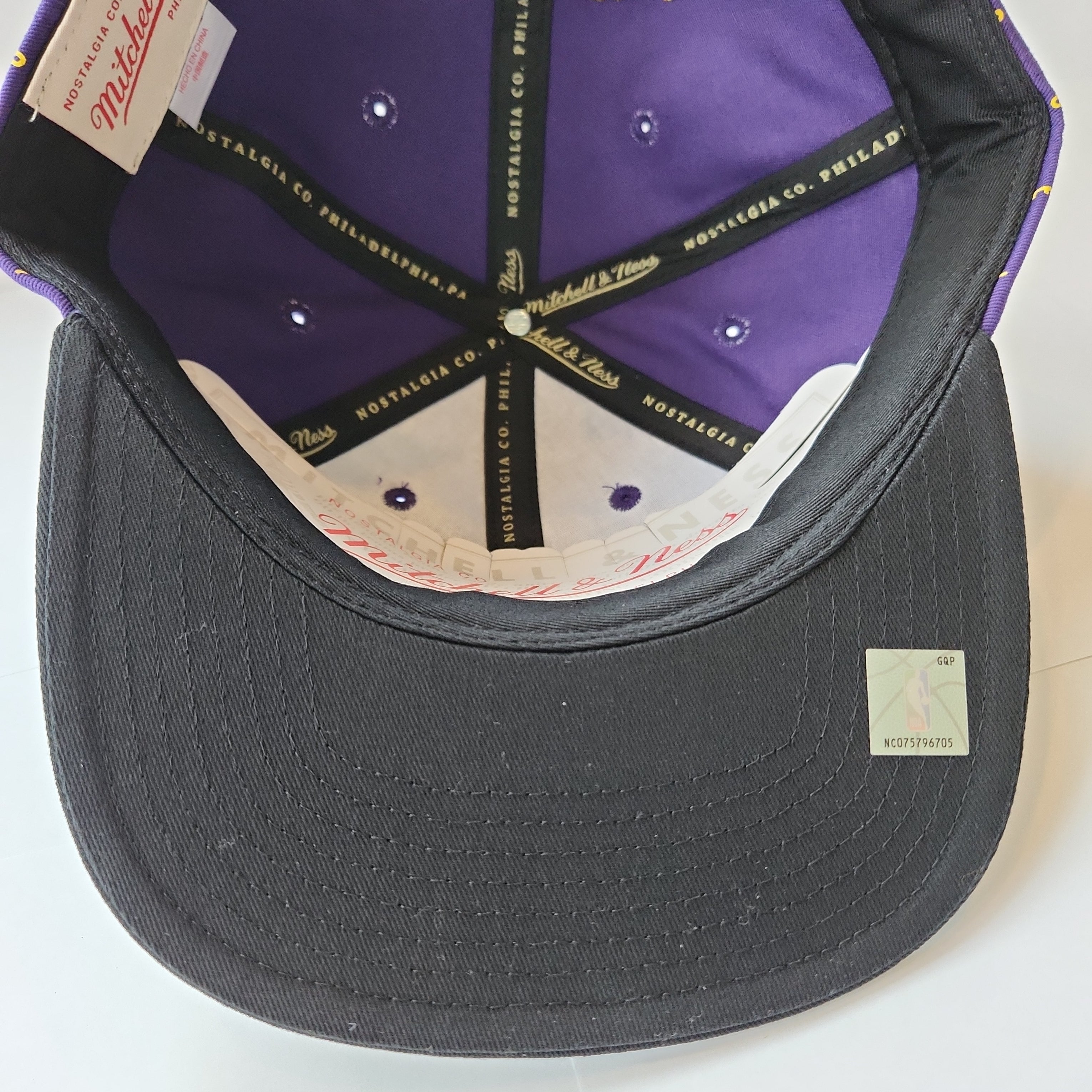 Los Angeles Lakers NBA Mitchell & Ness Snapback violet City à fines rayures pour hommes