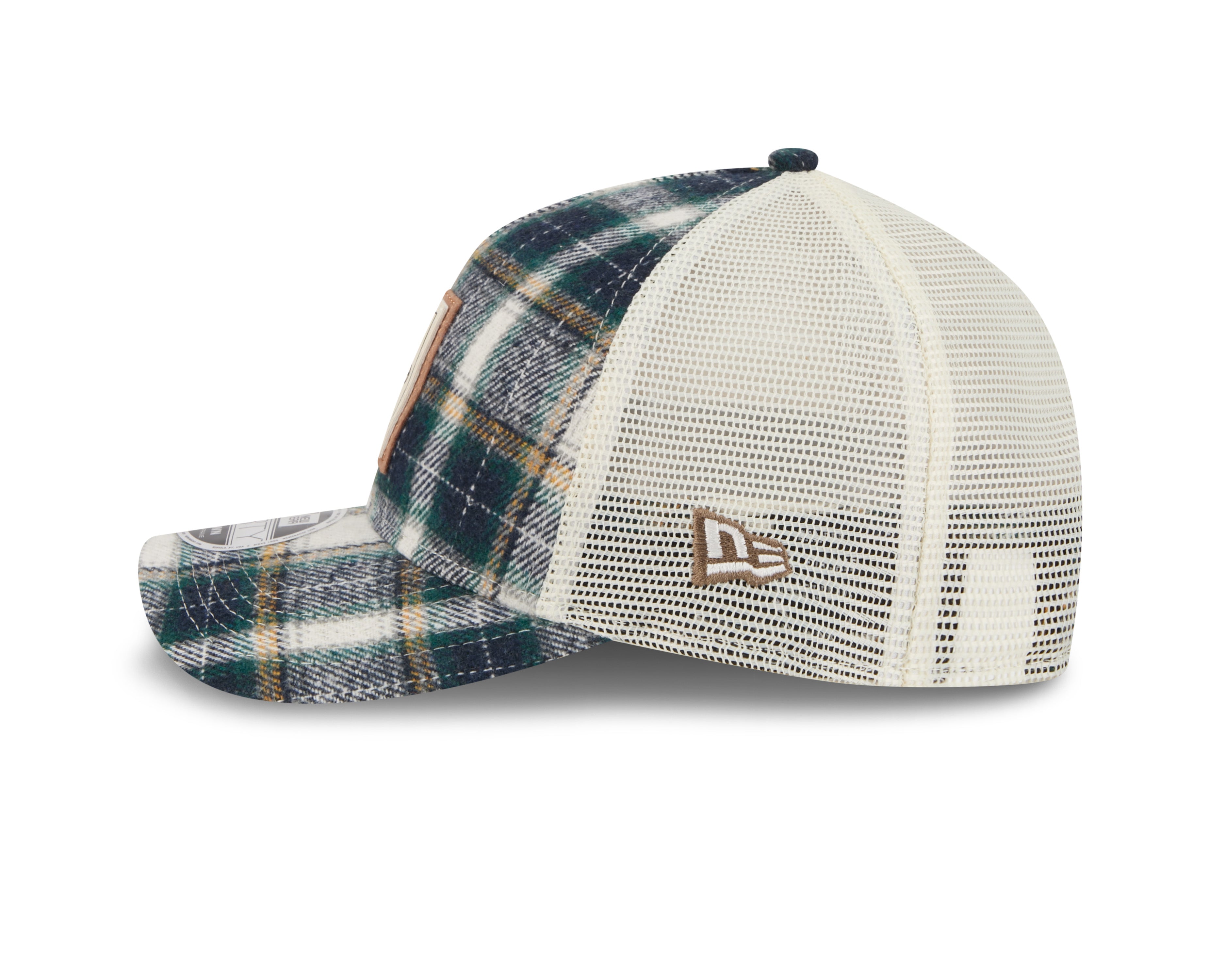 Montreal Canadiens NHL New Era Men's Plaid 9FORTY M-Crown A-Frame Trucker Hat