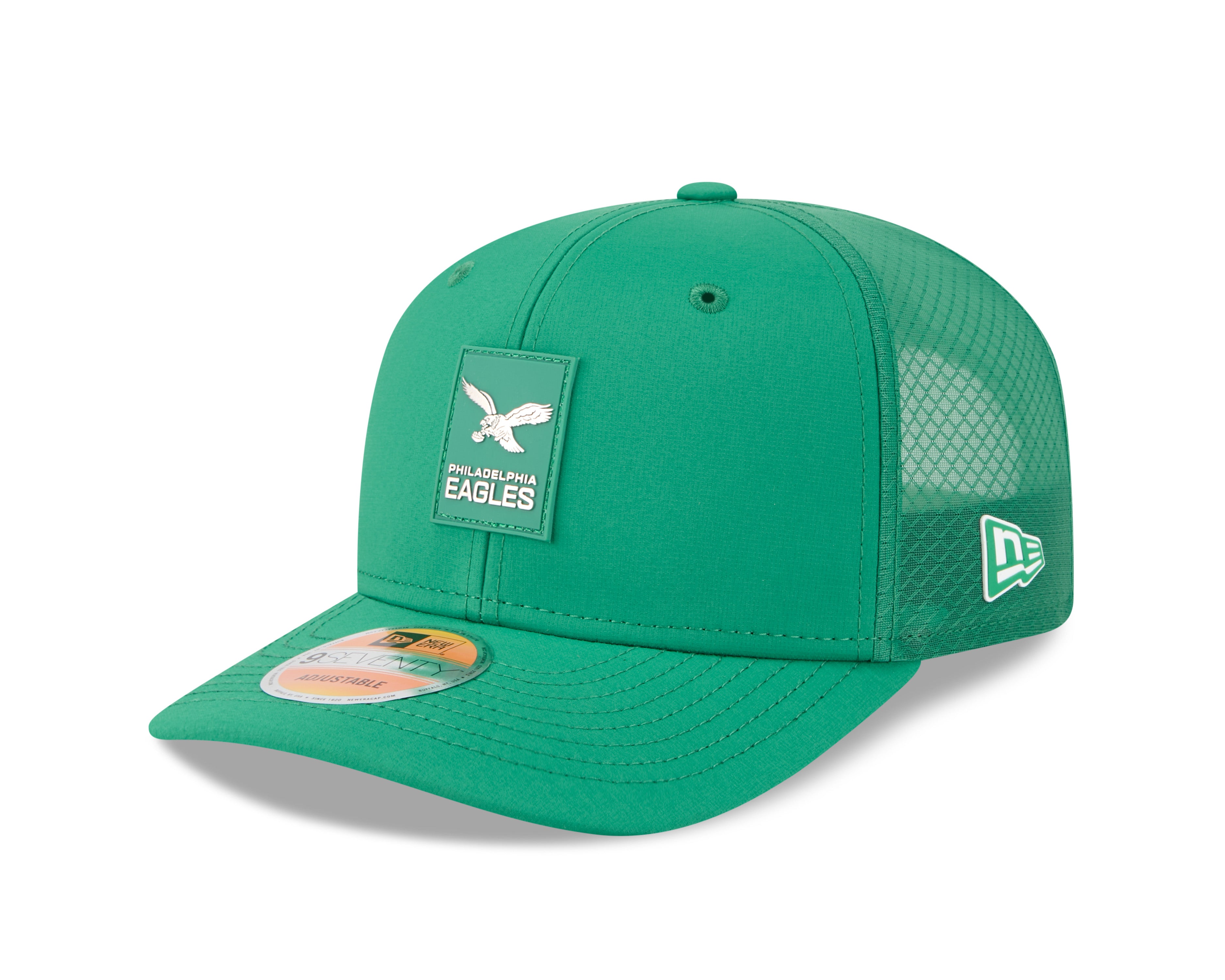 Philadelphia Eagles NFL New Era Men's Green 9Seventy 2025 Sideline Hot Weather Trucker Snapback