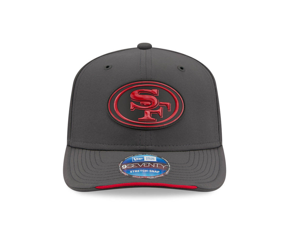 San Francisco 49ers NFL New Era Men's Charcoal 9Seventy 2026 Sideline Cold Weather Stretch Snapback