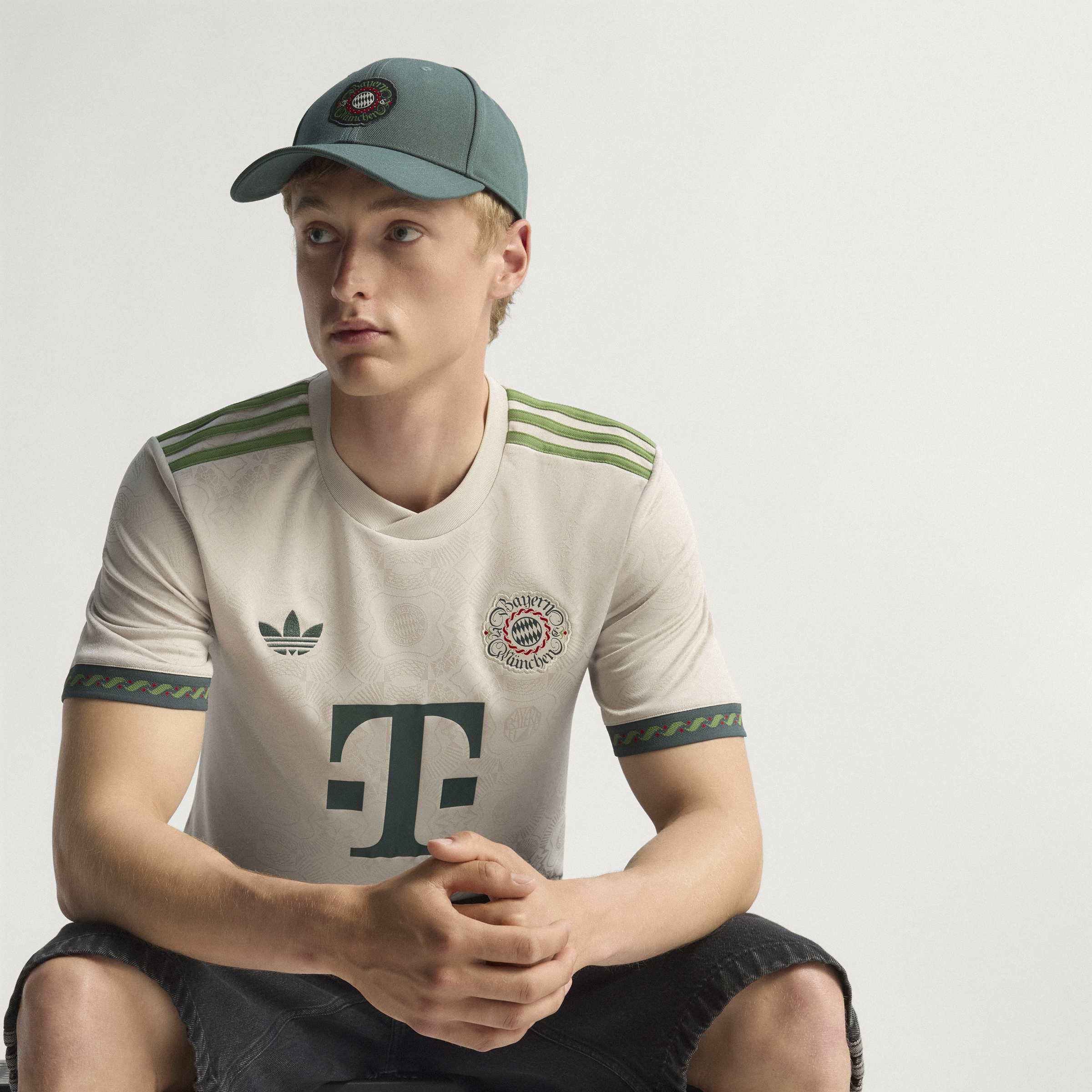 Bayern Munich Bundesliga Adidas Maillot réplique Wiesn 2025/26 beige pour homme