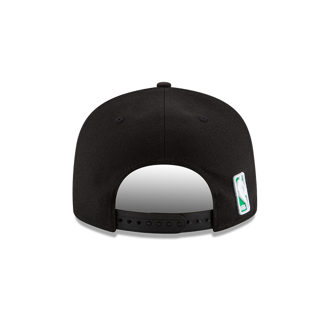 Casquette à visière plate 9Fifty Basic Snapback noire pour homme des Boston Celtics NBA New Era