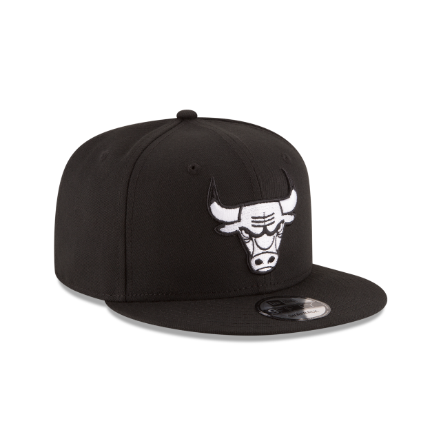 Chicago Bulls NBA New Era Men's Black/White 9Fifty Basic Snapback