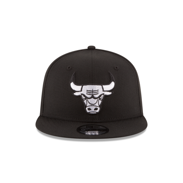 Chicago Bulls NBA New Era Men's Black/White 9Fifty Basic Snapback