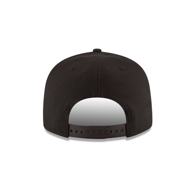 Chicago Bulls NBA New Era Men's Black/White 9Fifty Basic Snapback