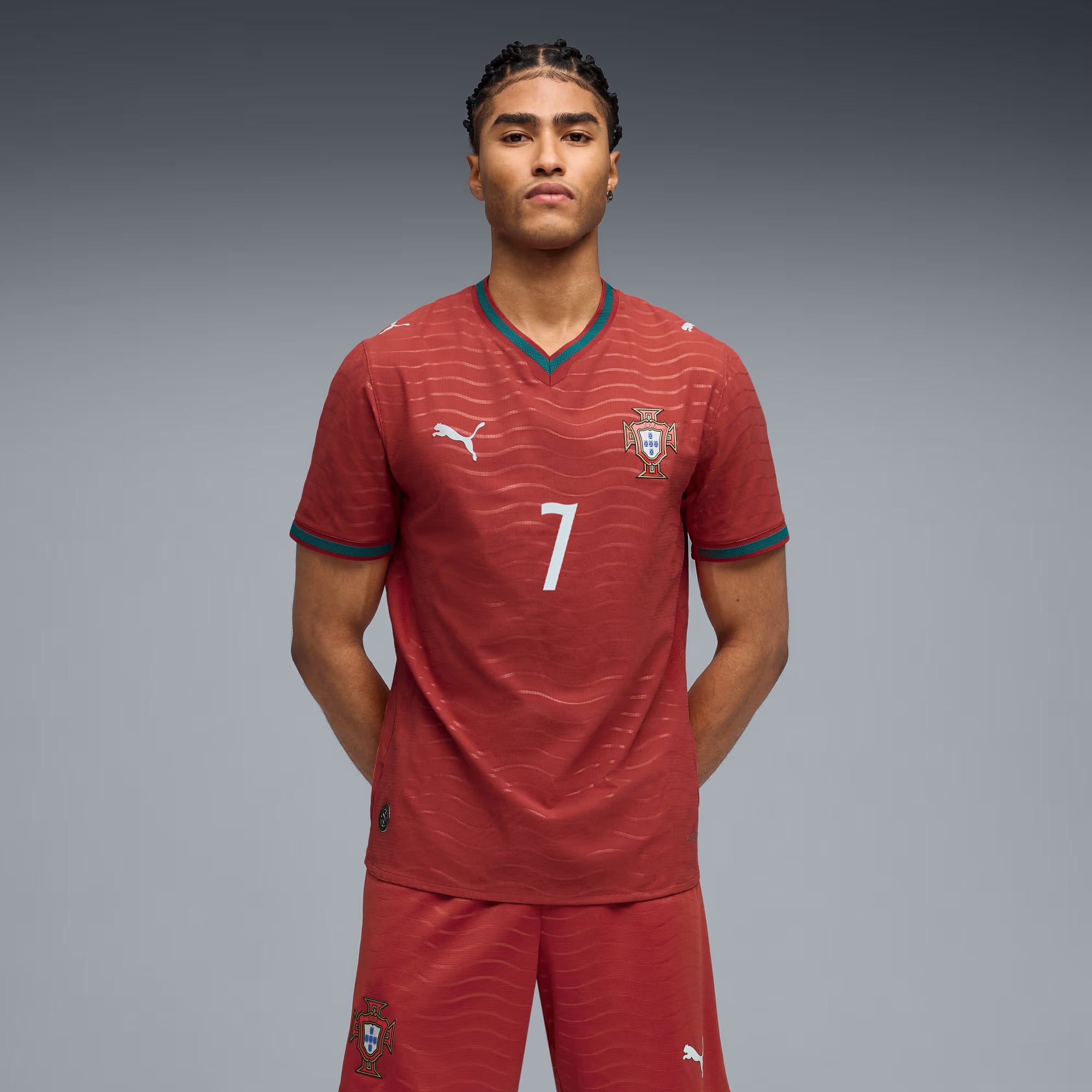 Maillot authentique rouge 2026/27 de l'équipe nationale du Portugal de Cristiano Ronaldo, FIFA Puma.