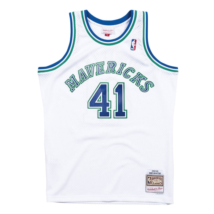 Dirk Nowitzki Dallas Mavericks NBA Mitchell & Ness Men's White 1998-99 Hardwood Classics Swingman Jersey
