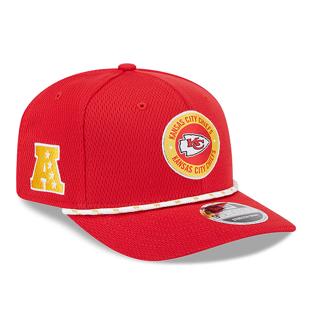 Kansas City Chiefs NFL New Era Men's Red 9Seventy 2024 Sideline Stretch Snapback