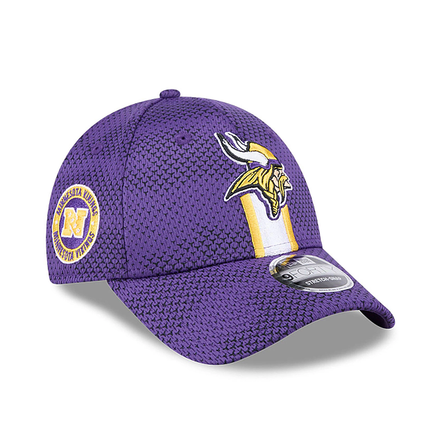 Casquette Snapback extensible 9Forty 2024 Sideline pour homme des Vikings du Minnesota NFL New Era violette