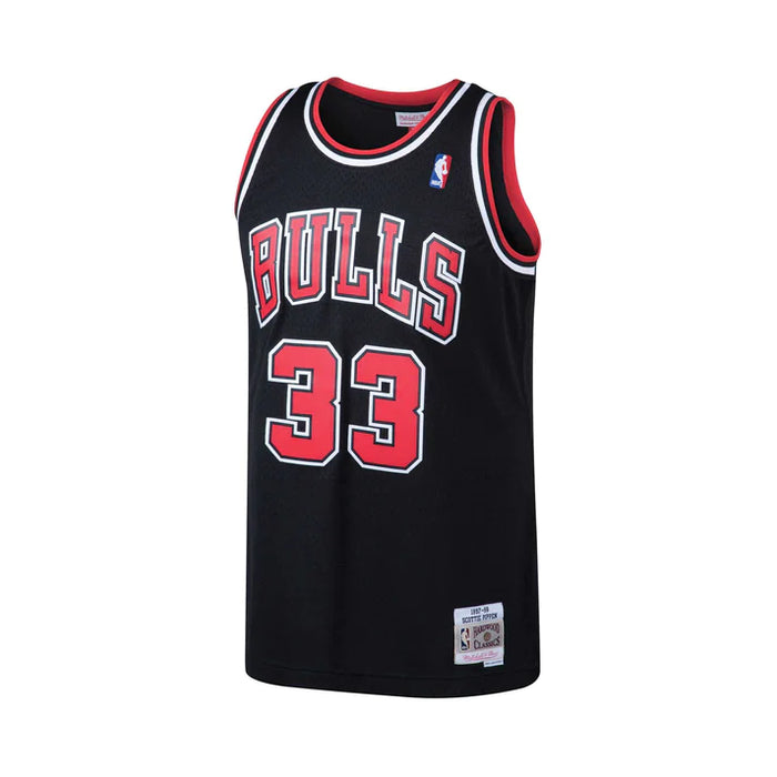 Scottie Pippen Chicago Bulls NBA Mitchell & Ness Men's Black 1997-98 Alternate Hardwood Classics Swingman Jersey