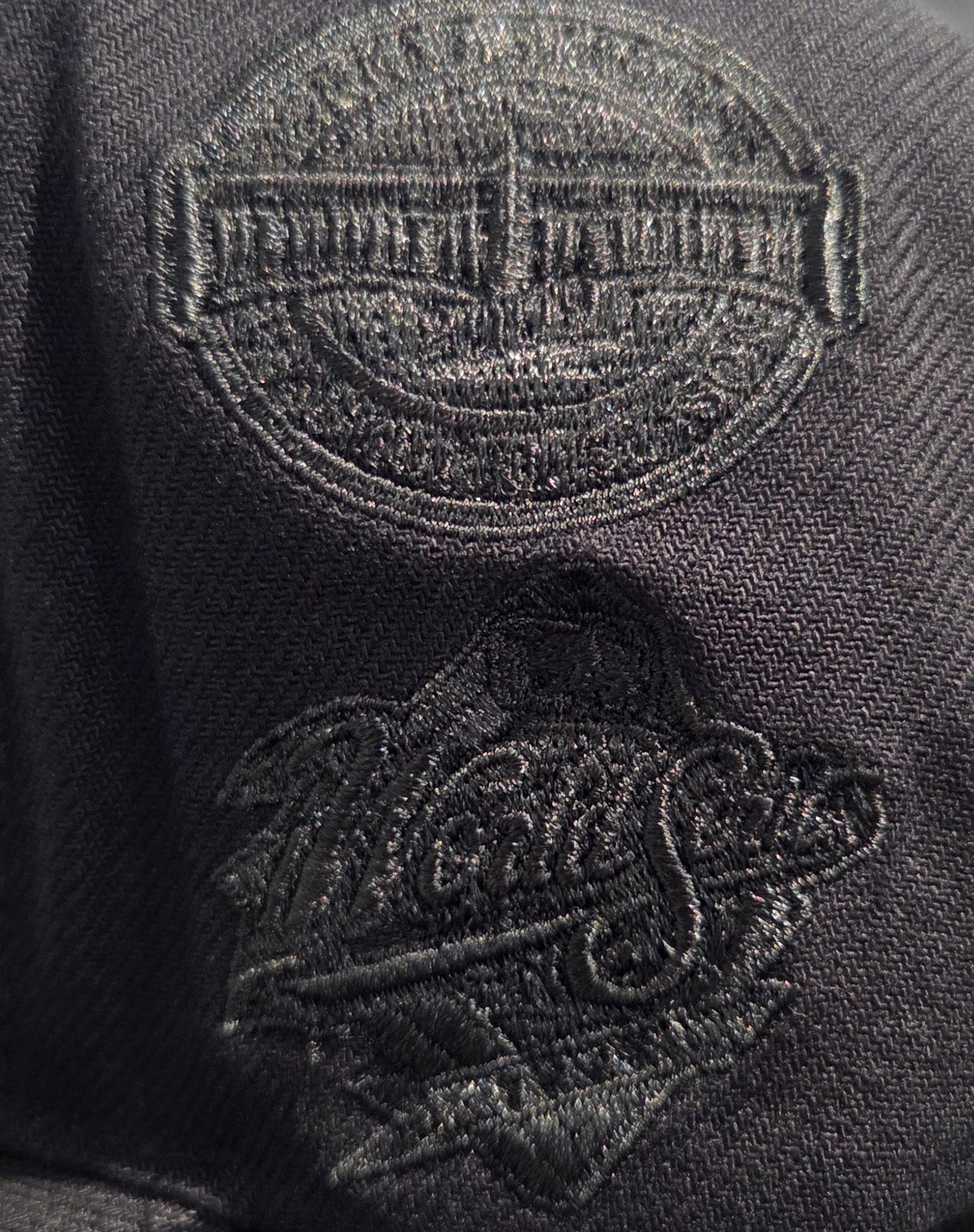 New York Yankees MLB Mitchell & Ness Men's Black Blacked Out Snapback Hat