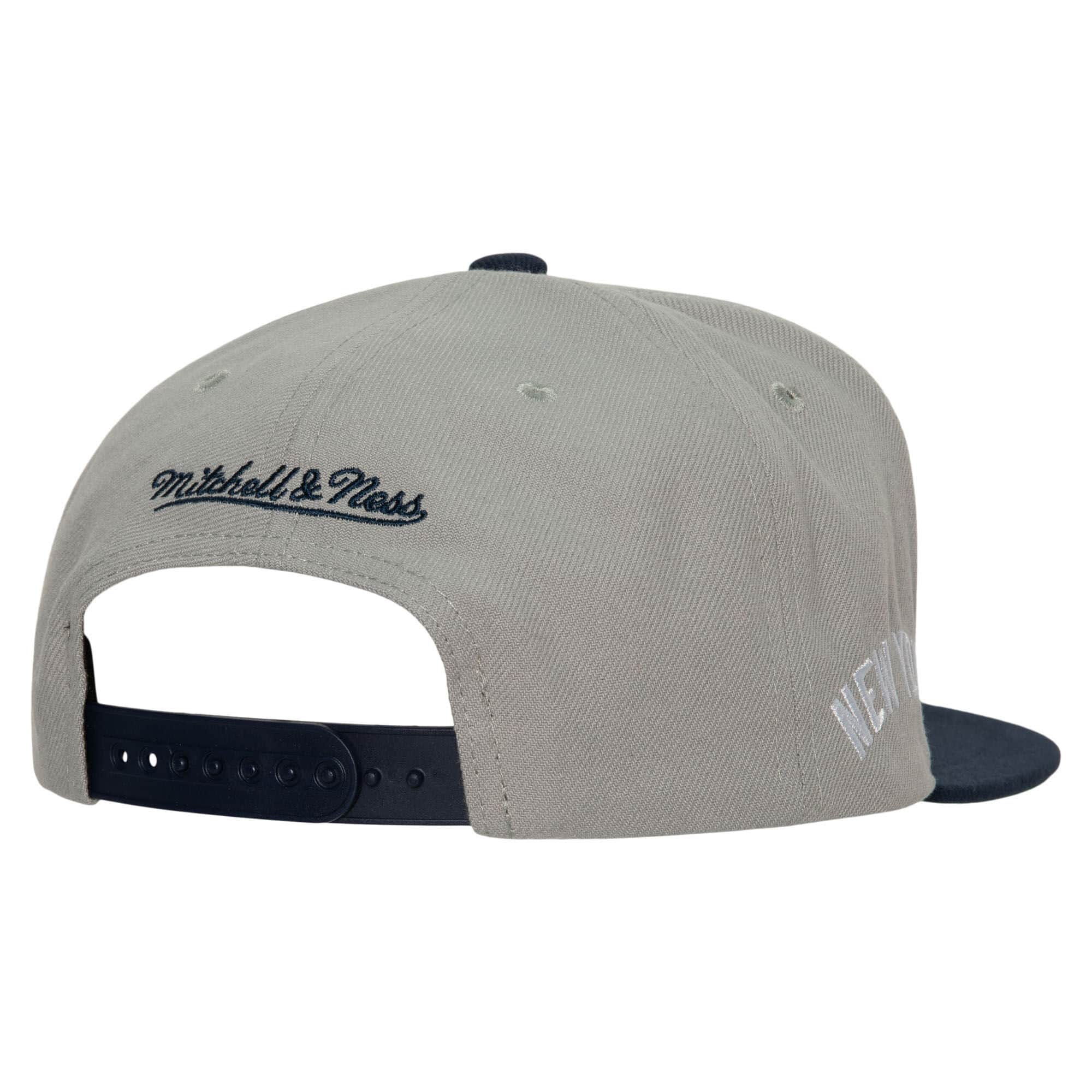 New York Yankees MLB Mitchell & Ness Men's Grey Cooperstown Snapback