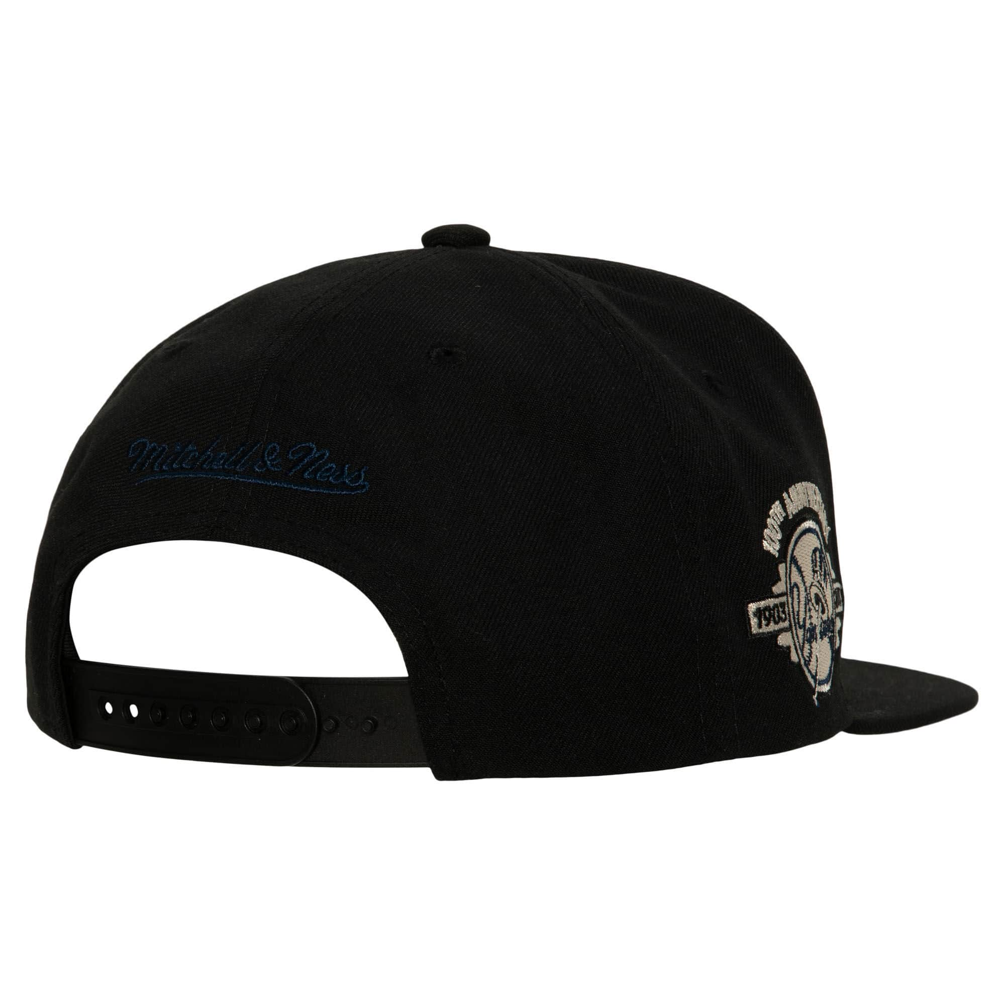 New York Yankees MLB Mitchell & Ness Men's Black Team Classic Snapback