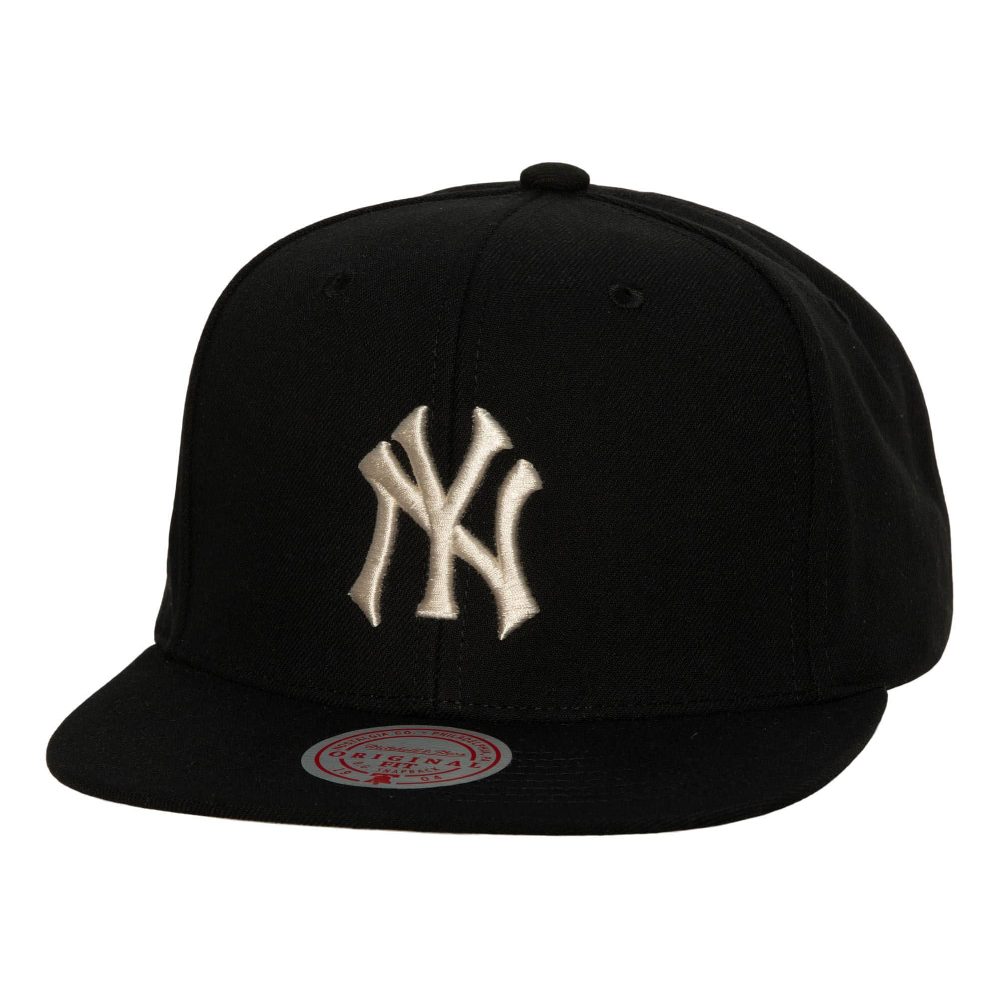 New York Yankees MLB Mitchell & Ness Men's Black Team Classic Snapback