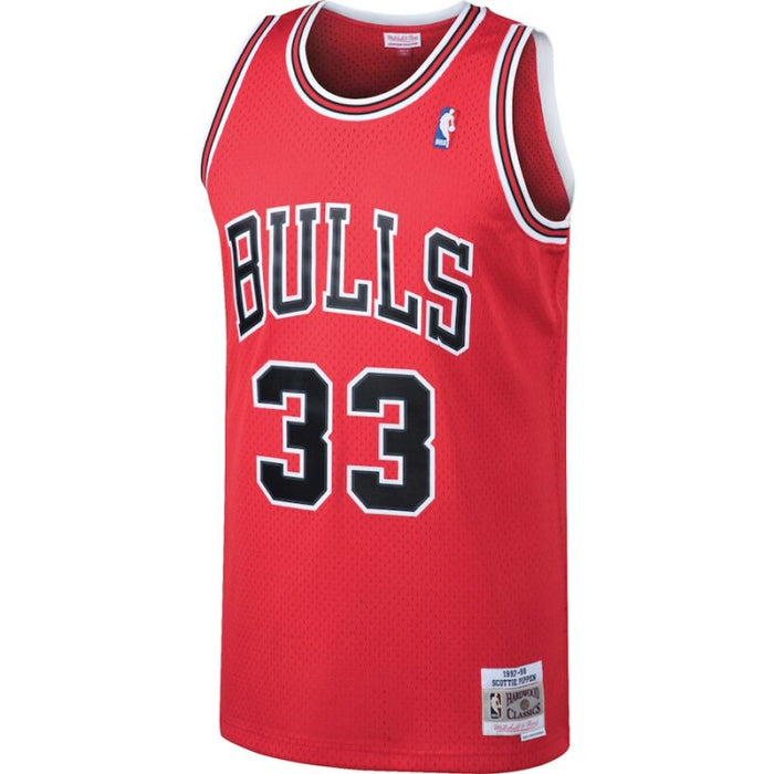 Scottie Pippen Chicago Bulls NBA Mitchell & Ness Men's Red 1997-98 Hardwood Classics Swingman Jersey