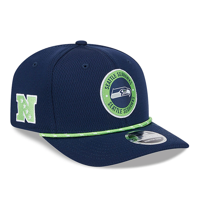 Casquette Snapback extensible Sideline 9Seventy 2024 bleu marine pour homme des Seattle Seahawks NFL New Era